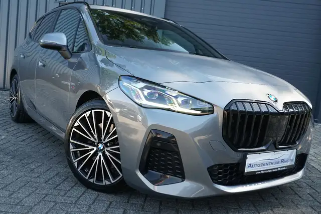 BMW 2 Series view 13
