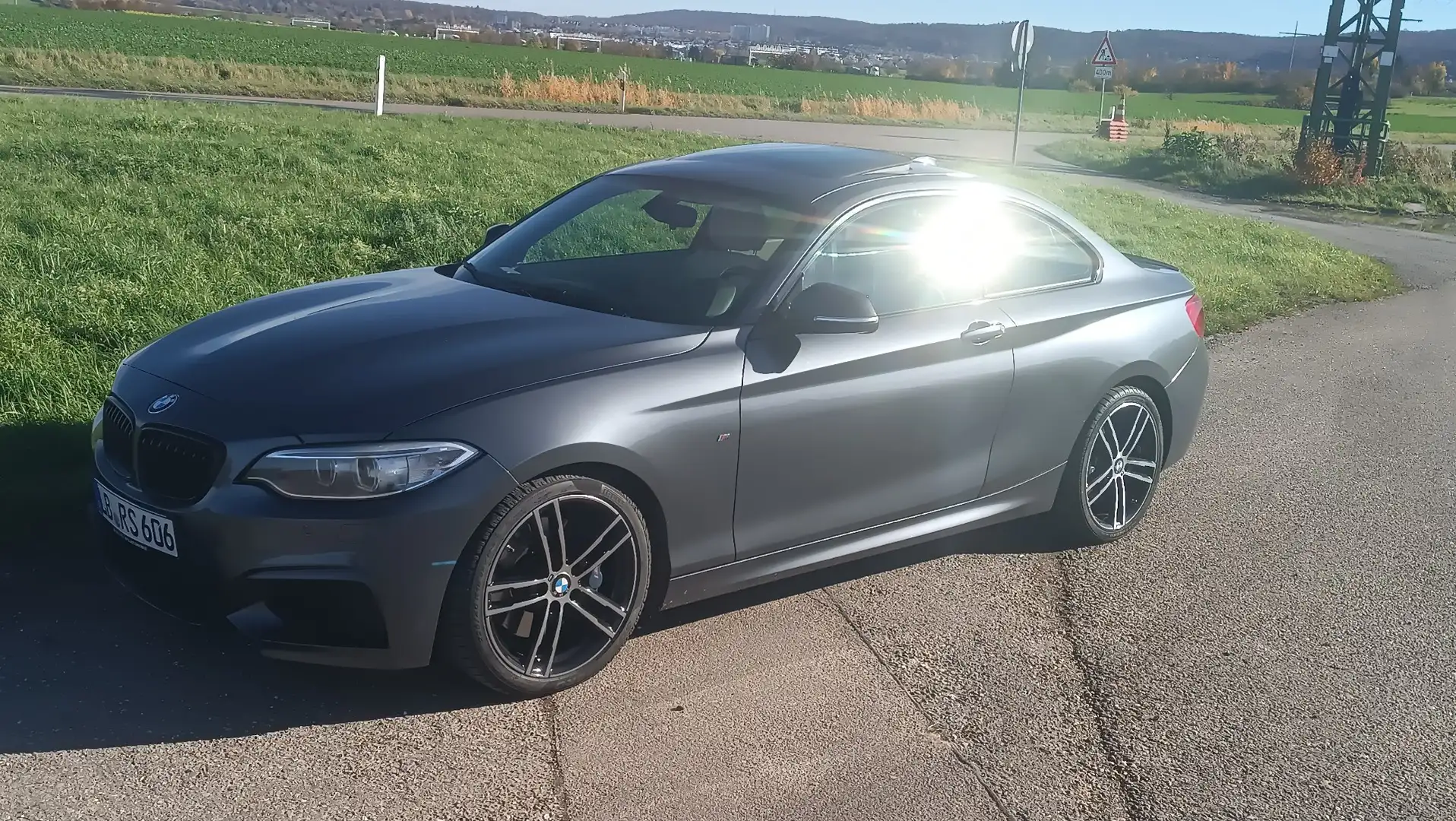 BMW 235 M235i Coupe, Vollausstattung, Handschalter Grau - 1