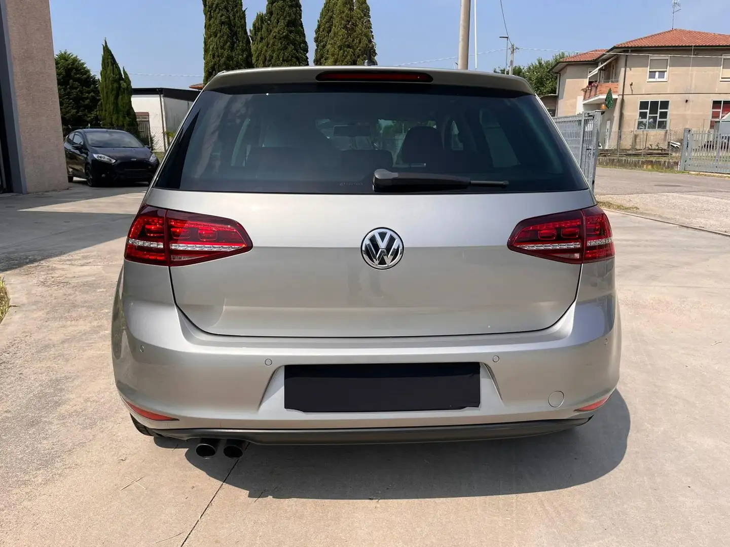 Volkswagen Golf Golf 7  5p 2.0 tdi Highline 150cv dsg Grigio - 2
