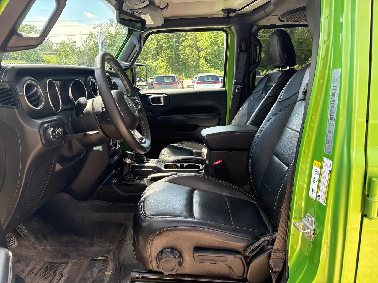Jeep Wrangler снимка Jeep Wrangler