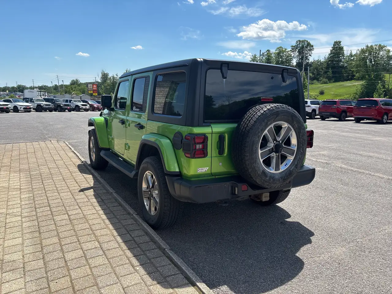 Jeep Wrangler снимка Jeep Wrangler