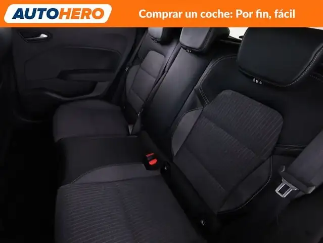Renault Clio view 15