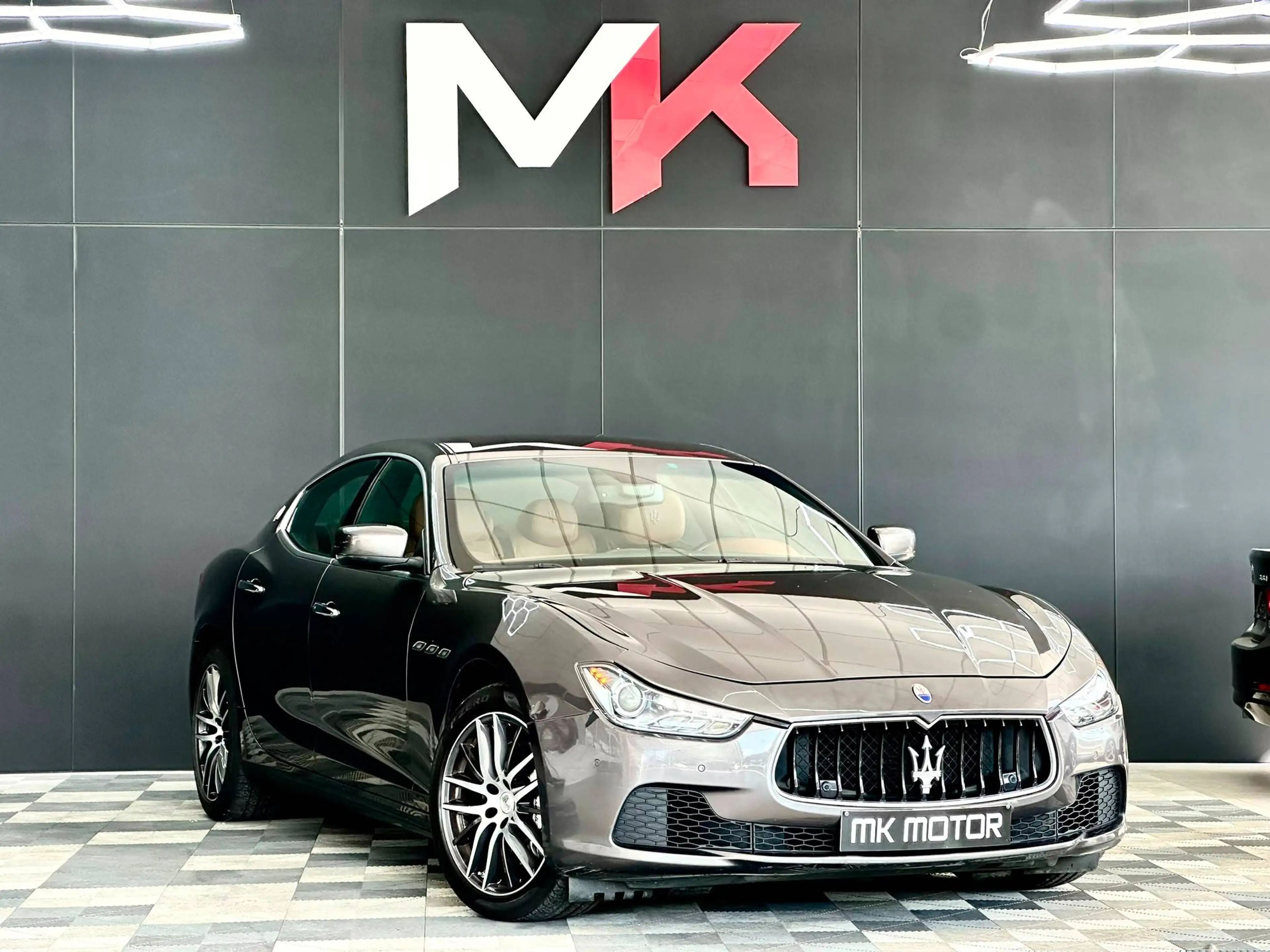 Maserati Ghibli 🟢 3.0 DIESEL V6 275CV