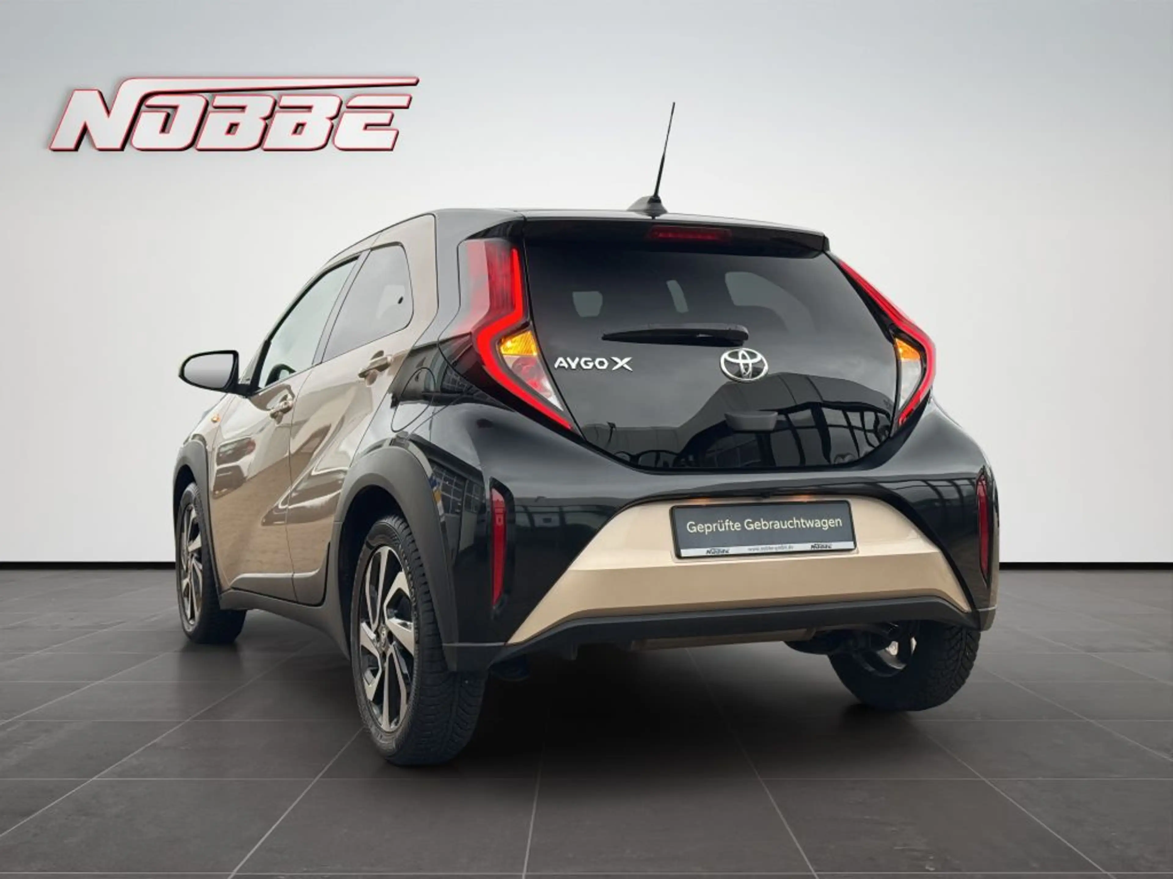 Toyota Aygo X Pulse *Sitzheizung+Kamera+Bluetooth* — photo 3
