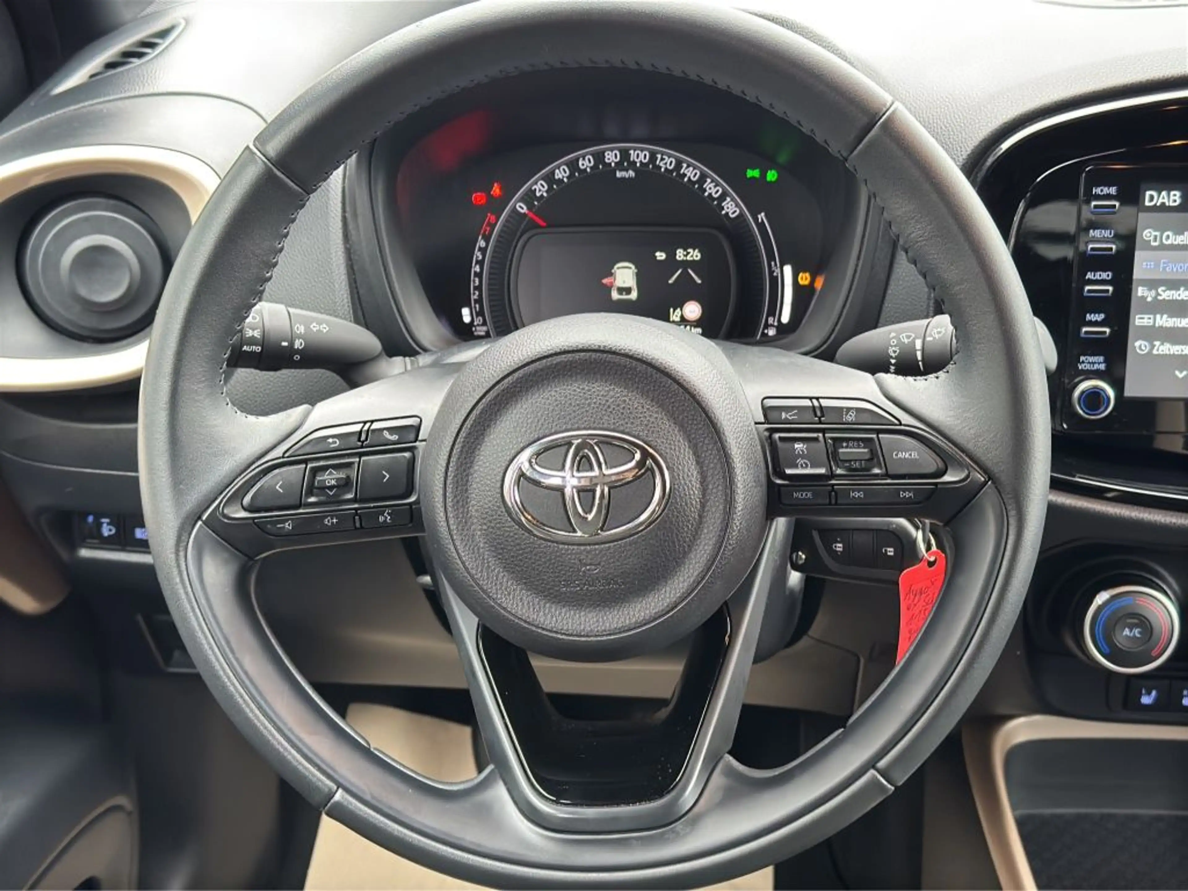 Toyota Aygo X Pulse *Sitzheizung+Kamera+Bluetooth* — photo 10