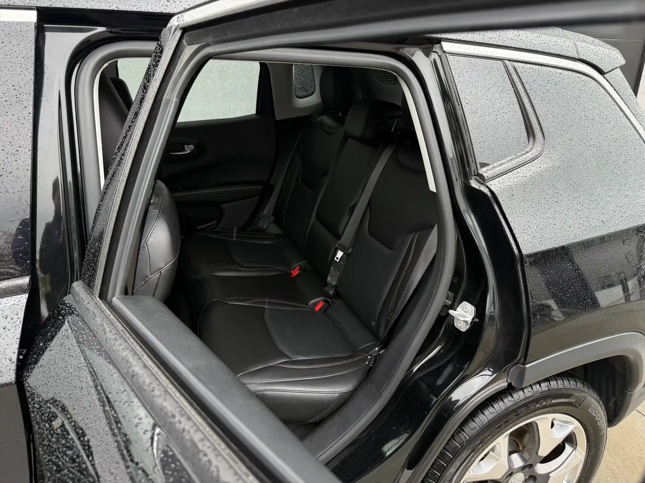 Jeep Compass 1.4 — photo 9 sur 21