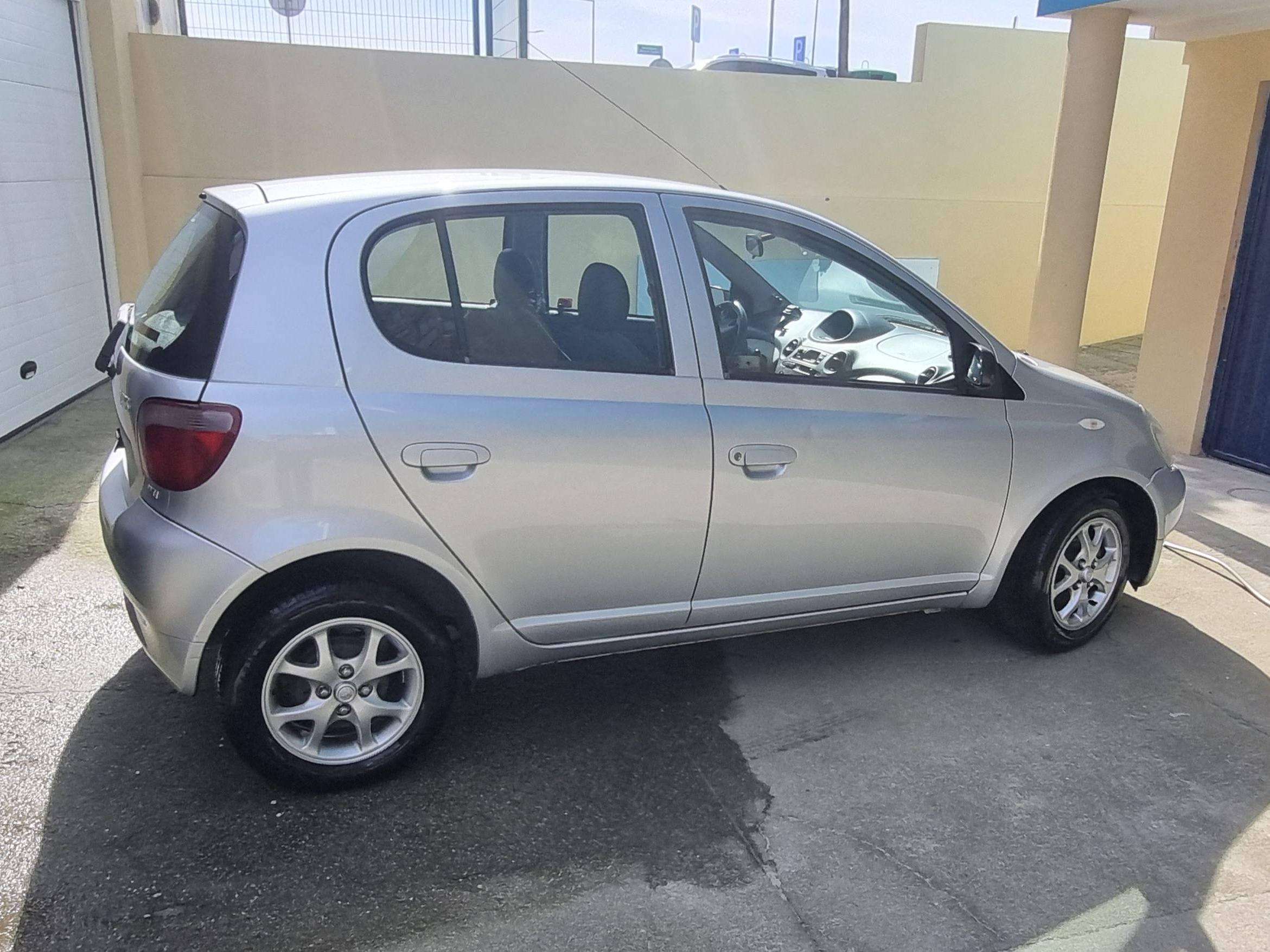 Toyota Yaris Yaris 1.0 - foto 1