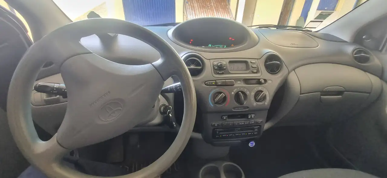 Toyota Yaris 1.0, foto 11