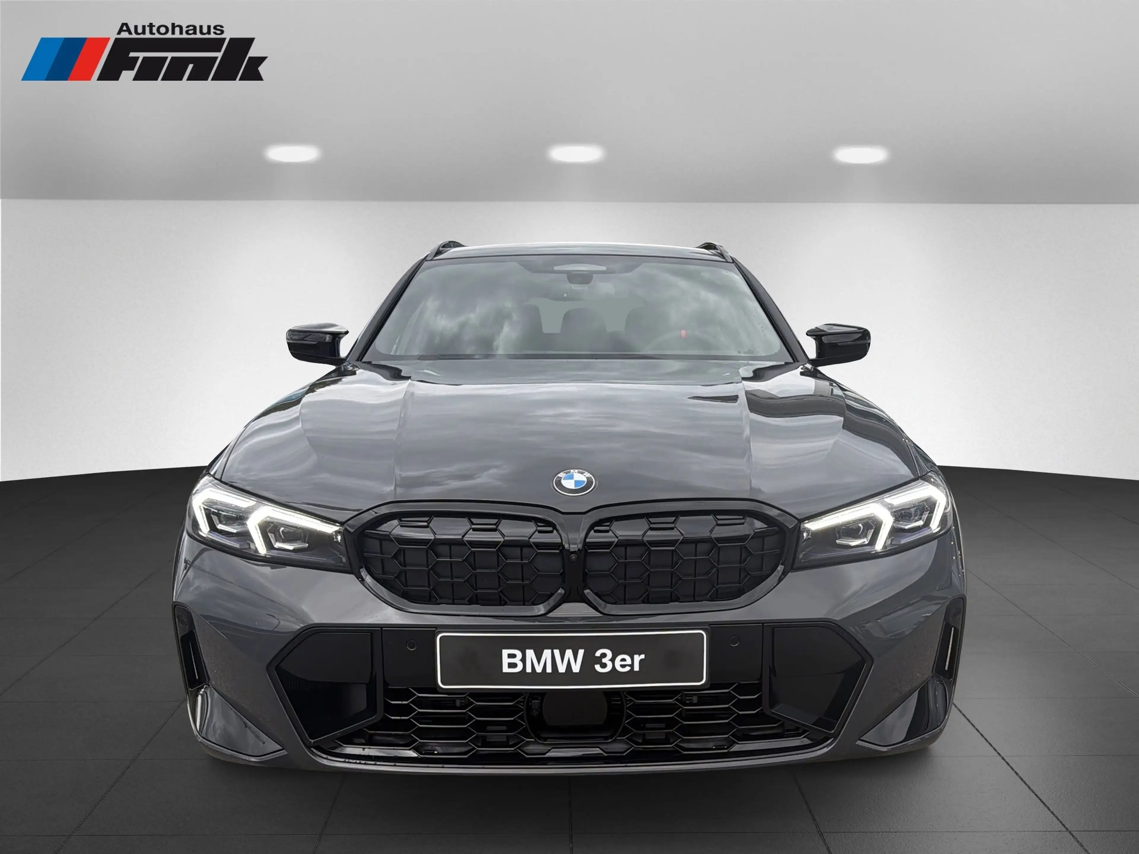 BMW 340 M340i xDrive Touring — photo 2