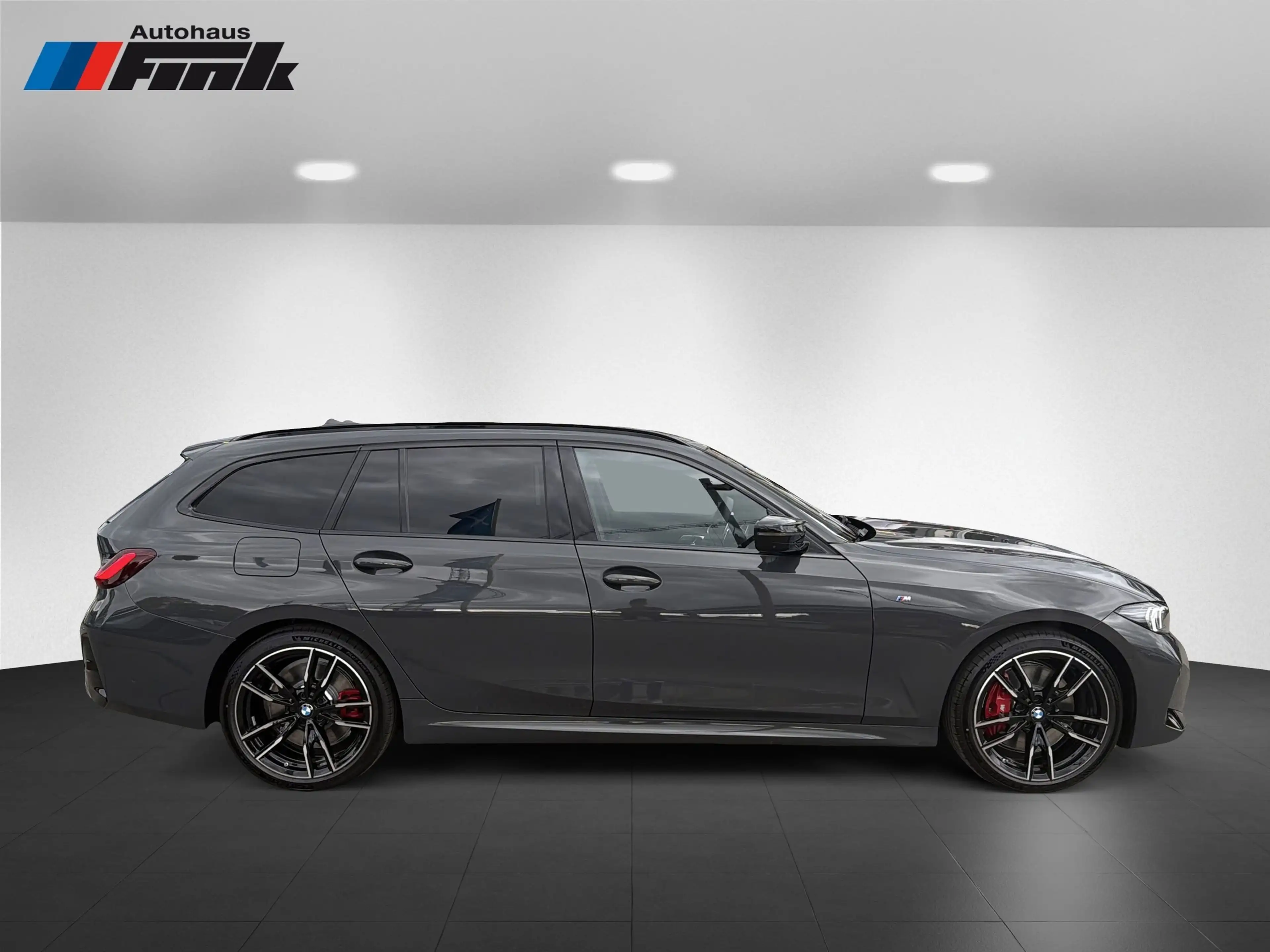 BMW 340 M340i xDrive Touring — photo 3