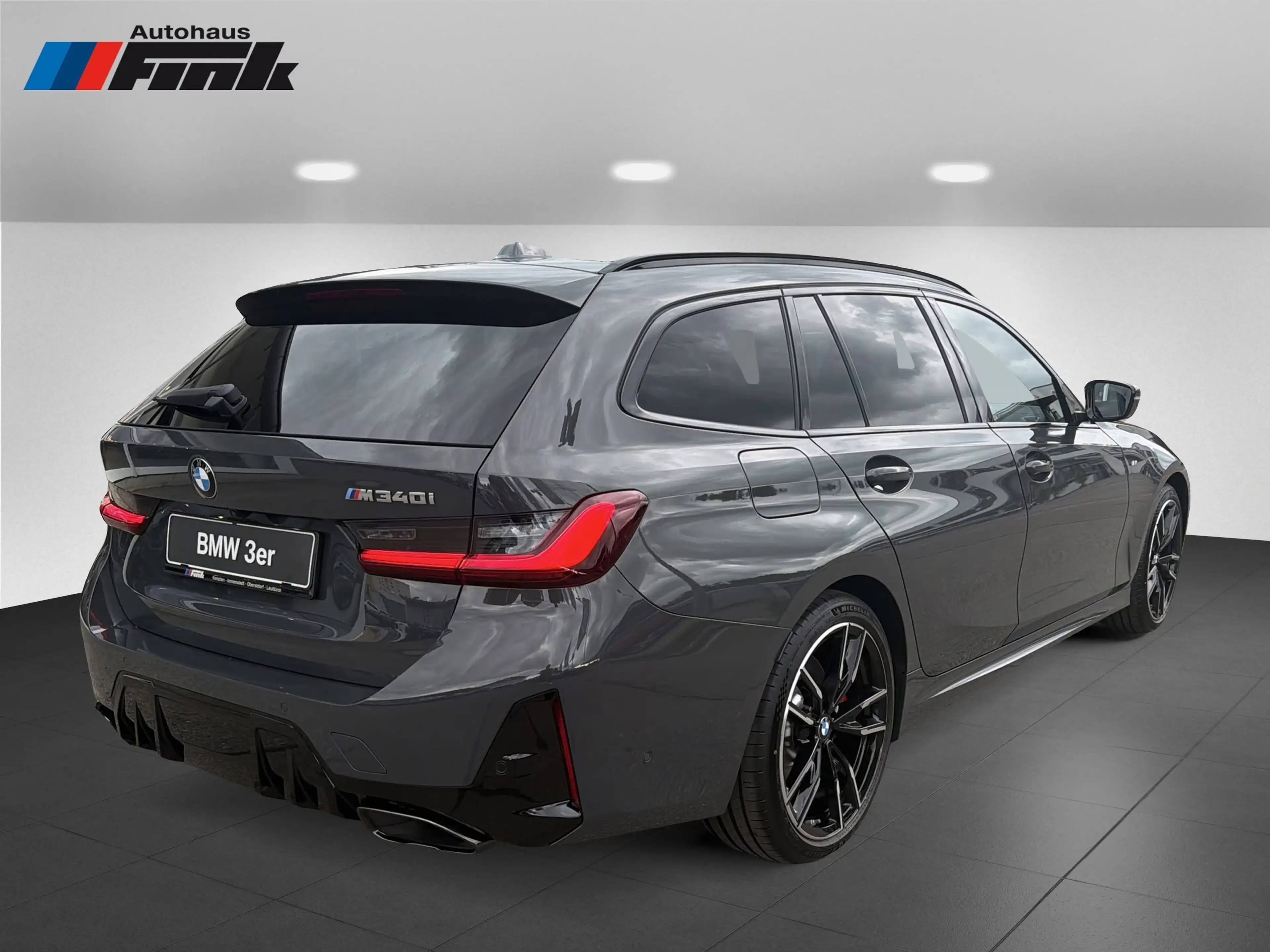 BMW 340 M340i xDrive Touring — photo 6
