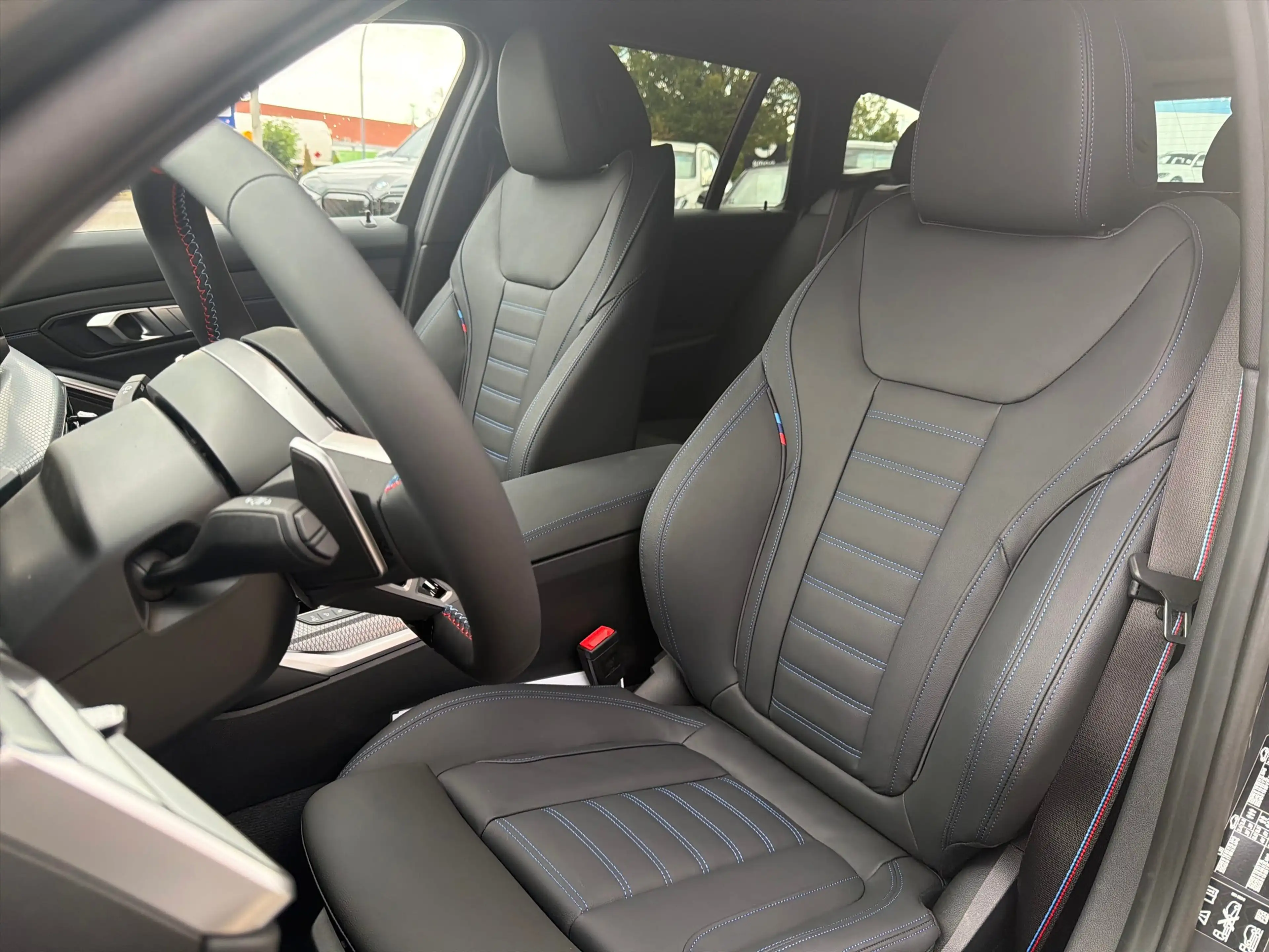 BMW 340 M340i xDrive Touring — photo 10