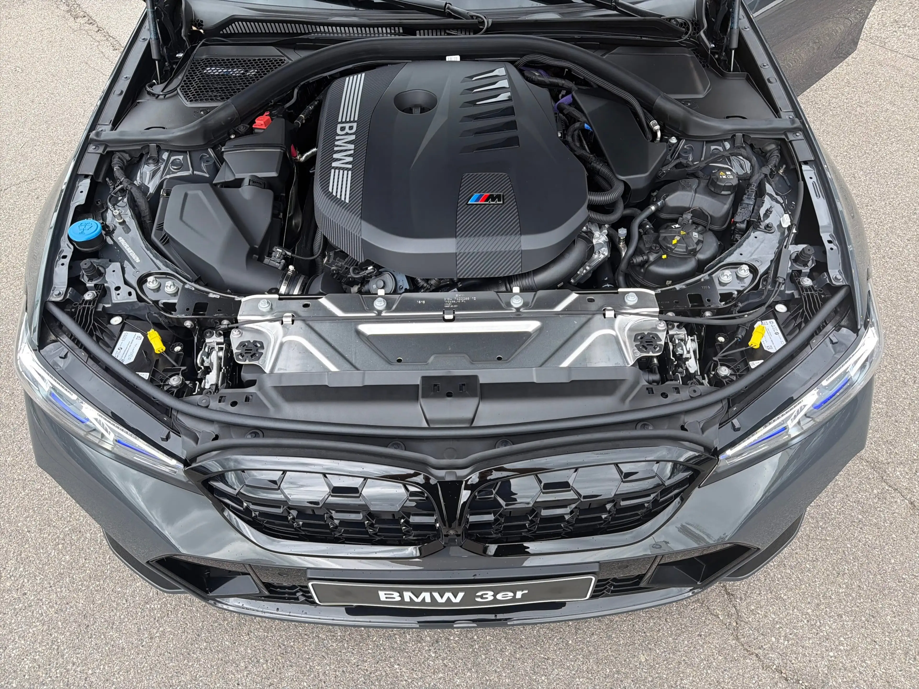BMW 340 M340i xDrive Touring — photo 15