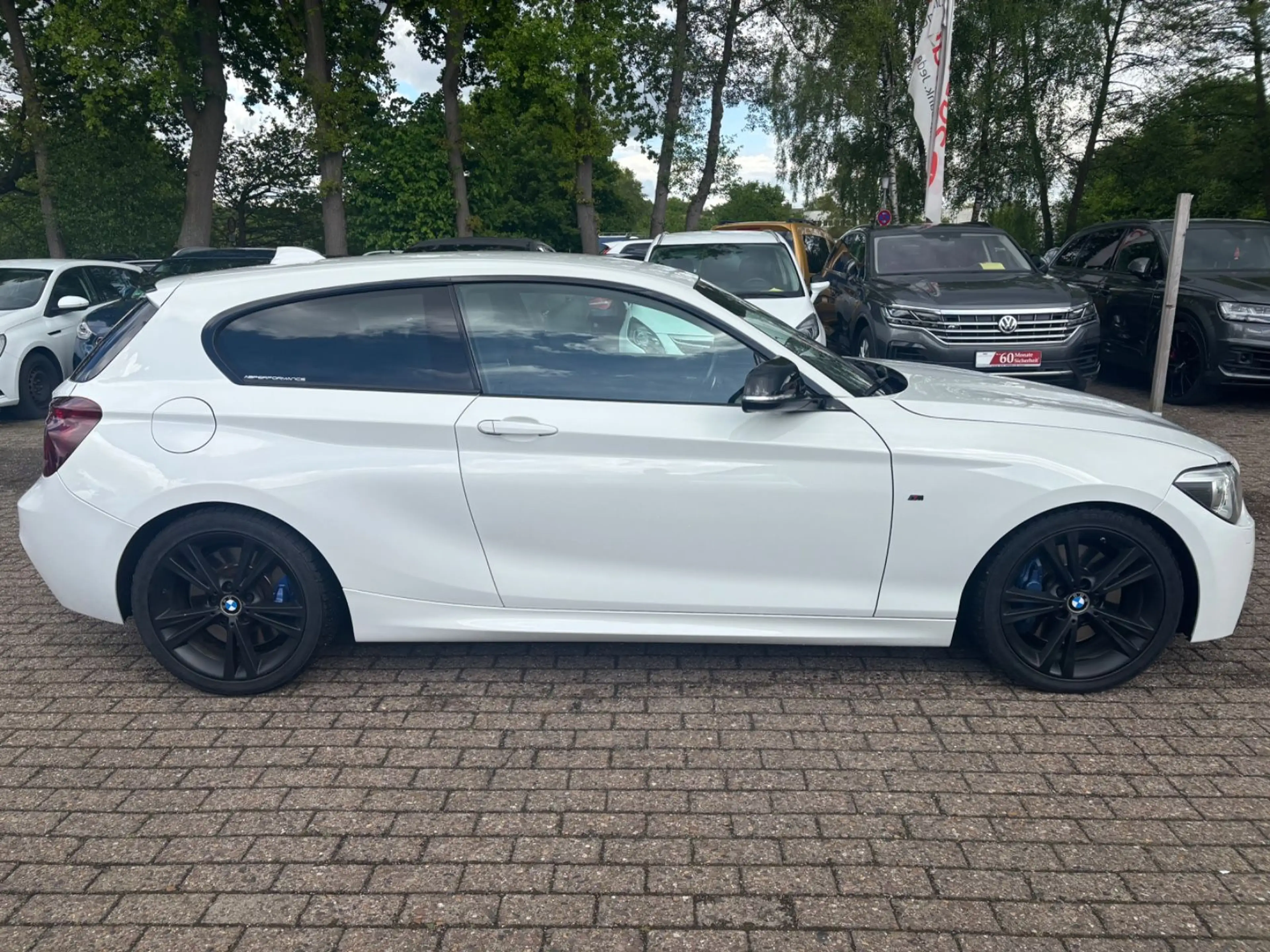 BMW 135 i xDrive Aut. Navi Bi-Xenon Keyless Kamera — photo 11
