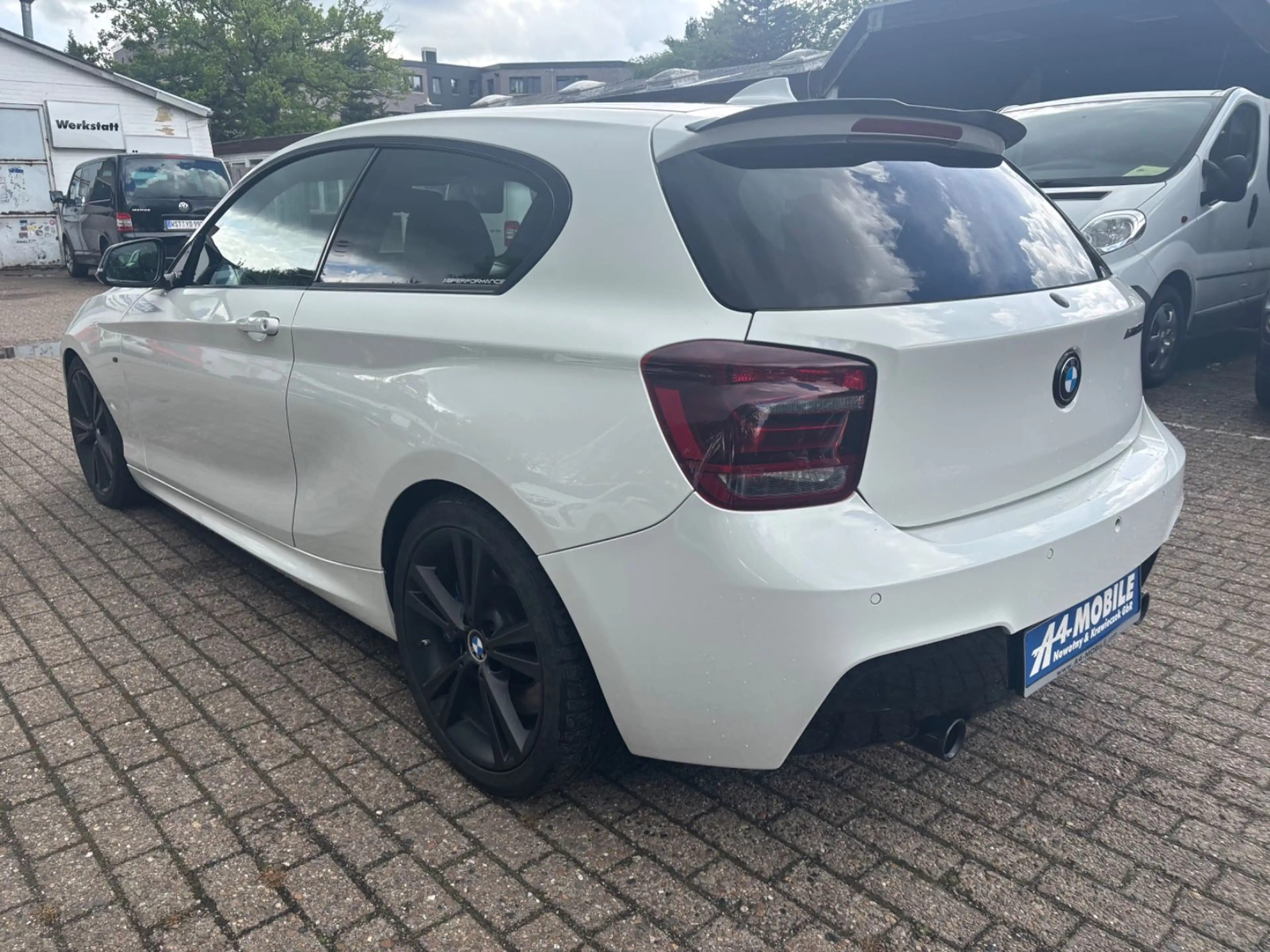 BMW 135 i xDrive Aut. Navi Bi-Xenon Keyless Kamera — photo 3