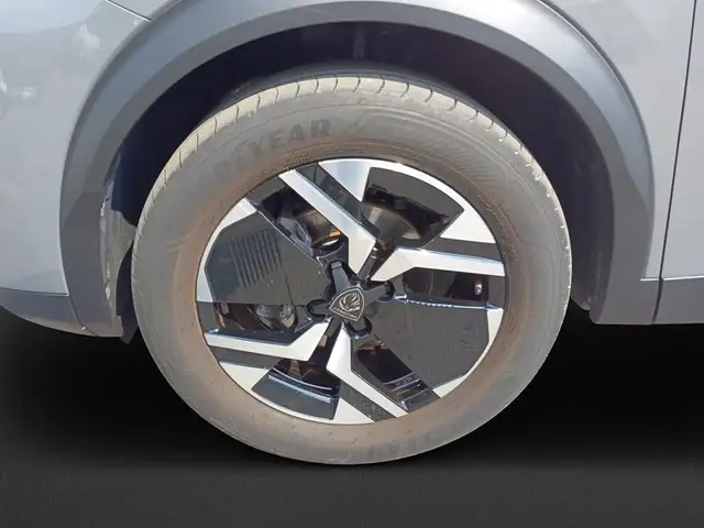 Peugeot 2008 view 8