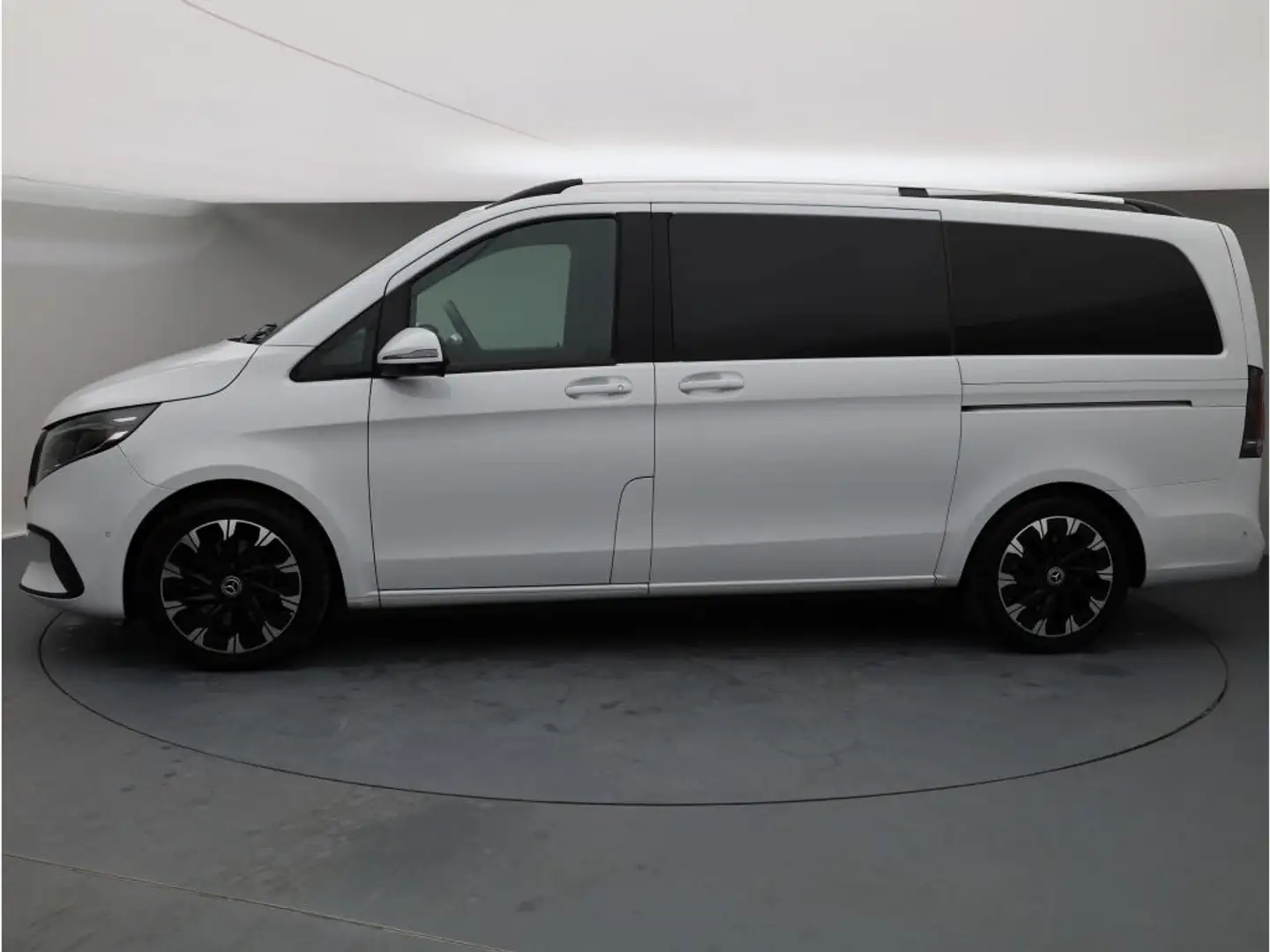 Mercedes-Benz V 220 d Style Distr AHK 7Si StdHzg 360Kam Bílá - 2