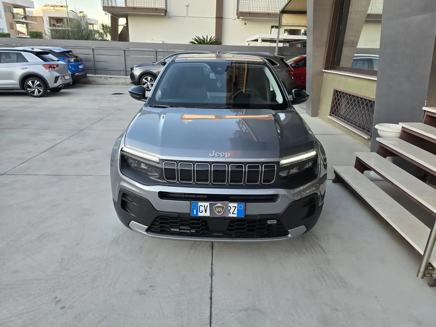 Jeep Avenger 1.2 turbo e-hybrid mhev Altitude fwd 110cv edct6 Grigio - 1