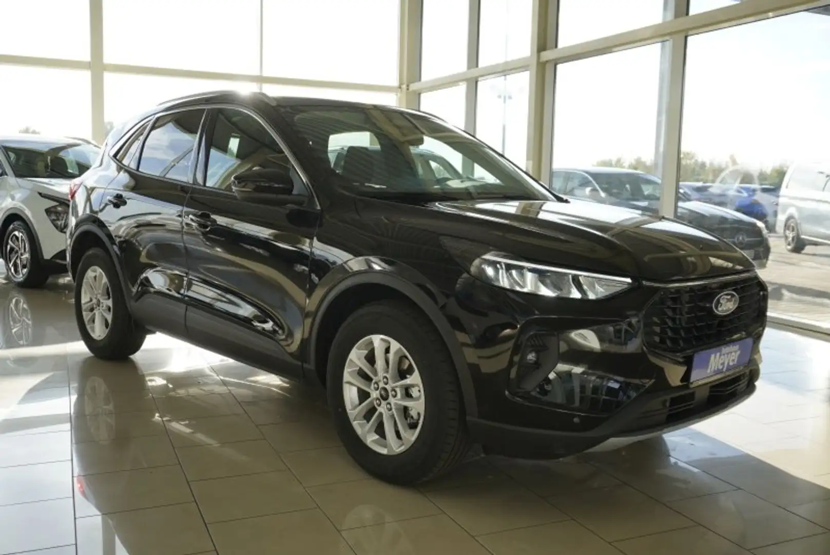 Ford Kuga 1,5 186PS Aut.5*J.Gar/LED/Navi/Winterp.       ** Negru - 1