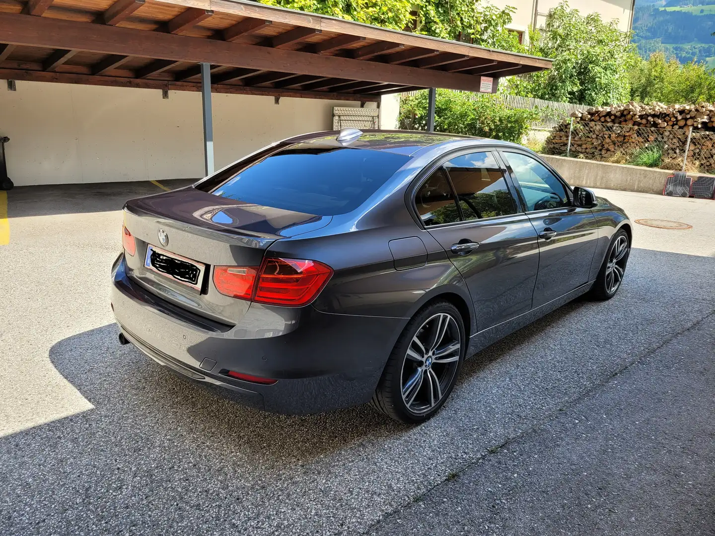 BMW 318 d Navi 19" M-Alufelgen Rückfahrkamera uvm. Grey - 2