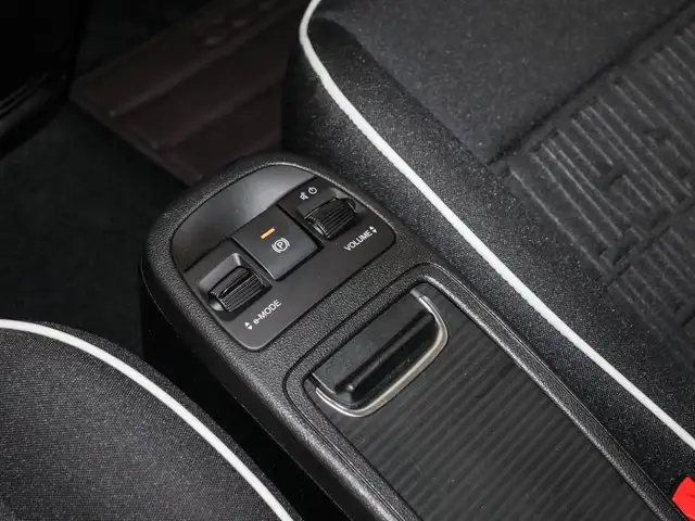 Fiat 500e view 10