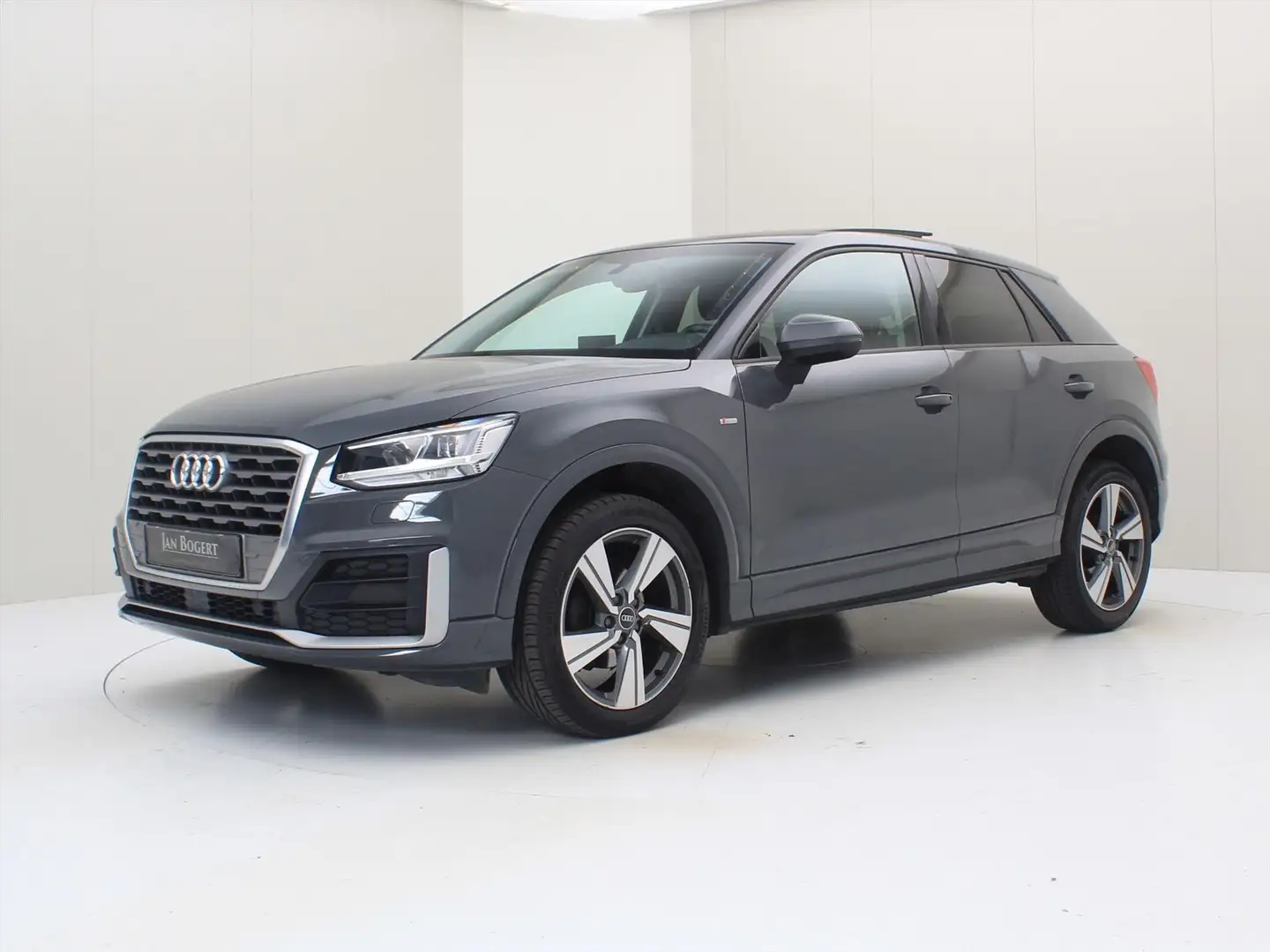 Audi Q2 30 TFSI 116pk 6-Bak S-Line [ PANO+CAMERA+PLATINUM+ Grijs - 1