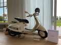 Vespa 946 Christian Dior - Limited Edition Wit - thumbnail 1