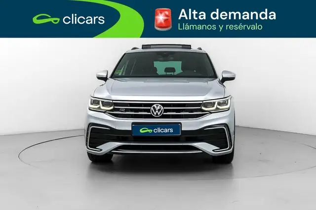 Volkswagen Tiguan view 2