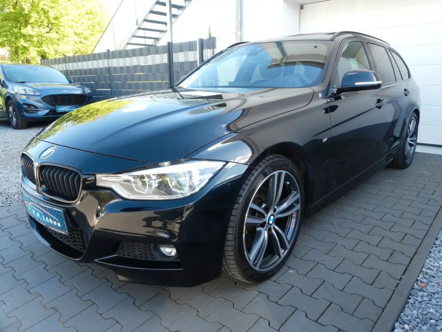 BMW 330 d Touring M Sport Leder |LED |HuD |H&K |Pano Noir - 2