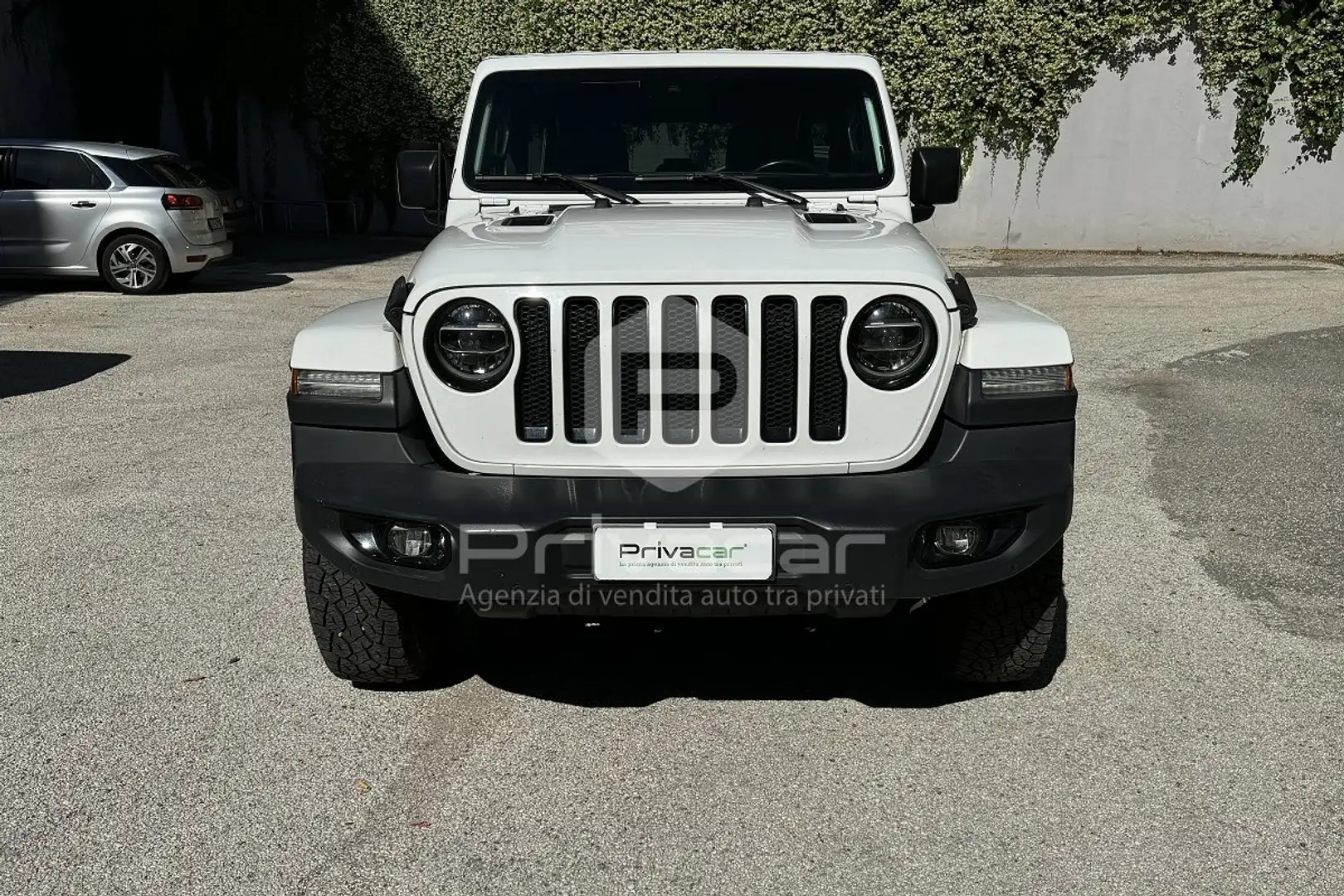 Jeep Wrangler Wrangler Unlimited 2.2 Mjt II Night Eagle White - 2