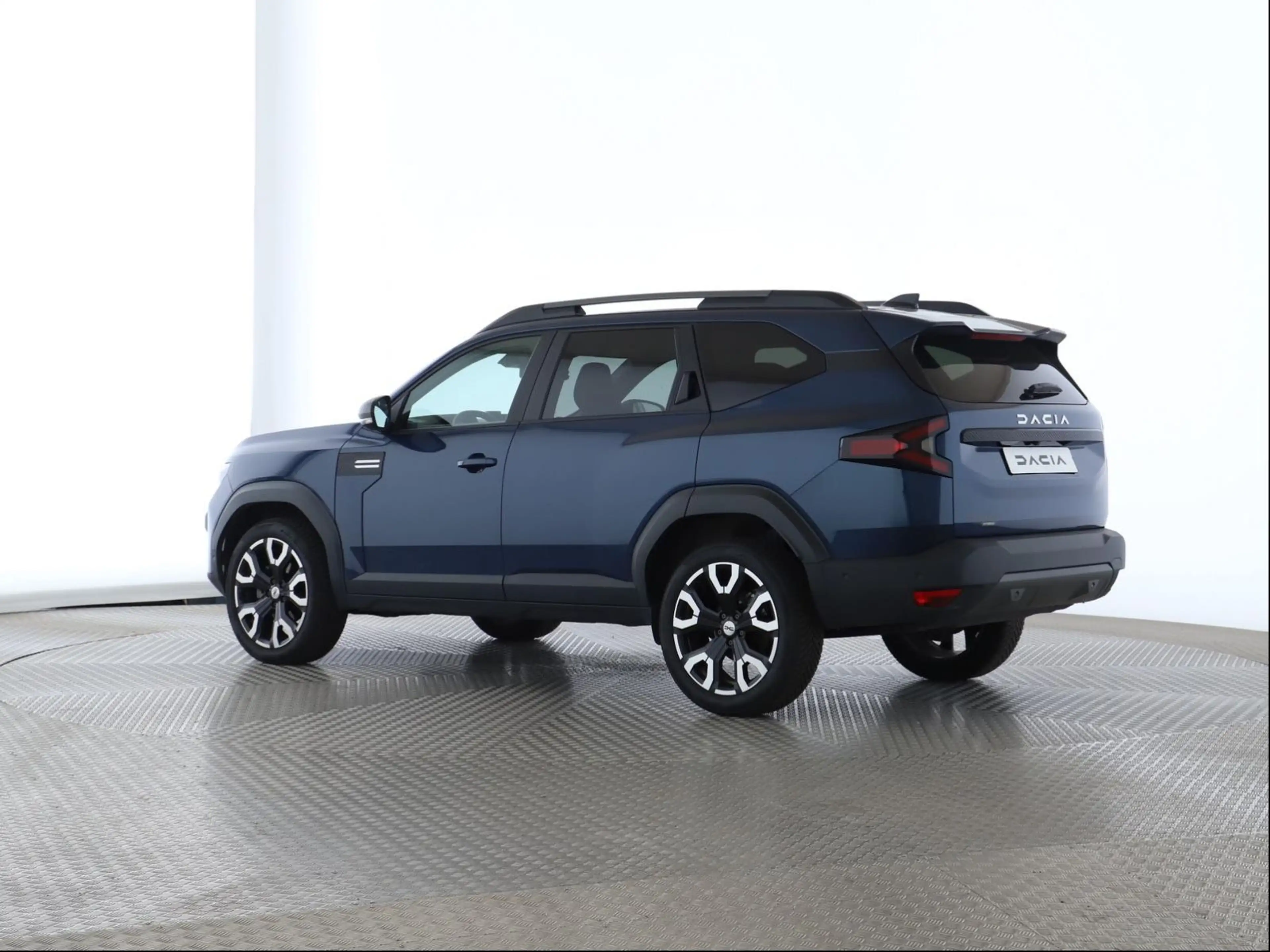 Dacia Bigster Hybrid 155 Journey, City- & Winterpaket+ — photo 5