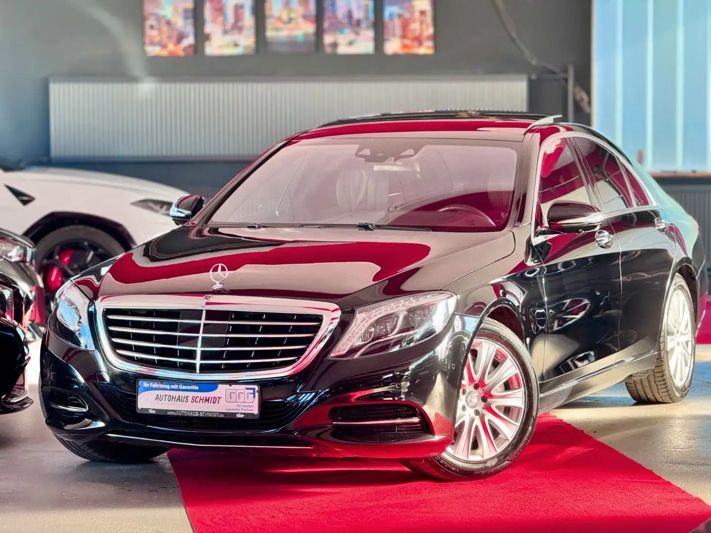 Mercedes-Benz S 500 S500 4Matic Pano Distonic Fond Burmester HighEnd crna - 1