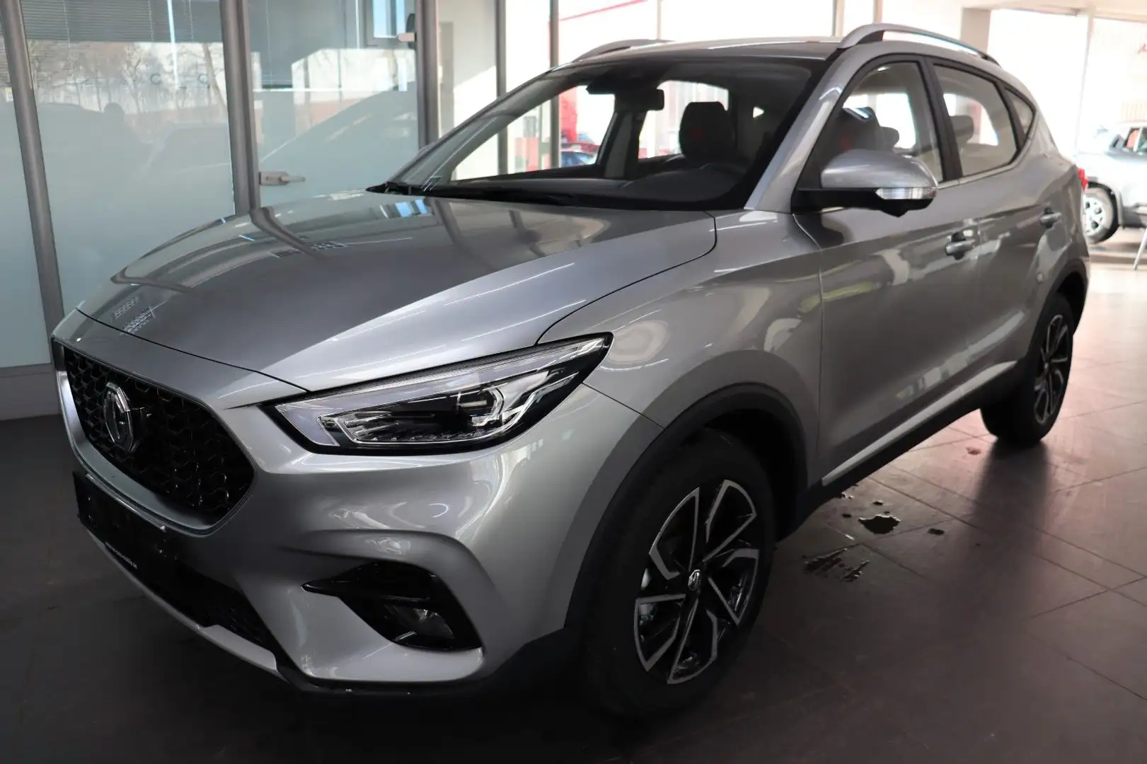 MG ZS 1.5 Luxury Leder SHZ Navi 360° SOFORT Silber - 1