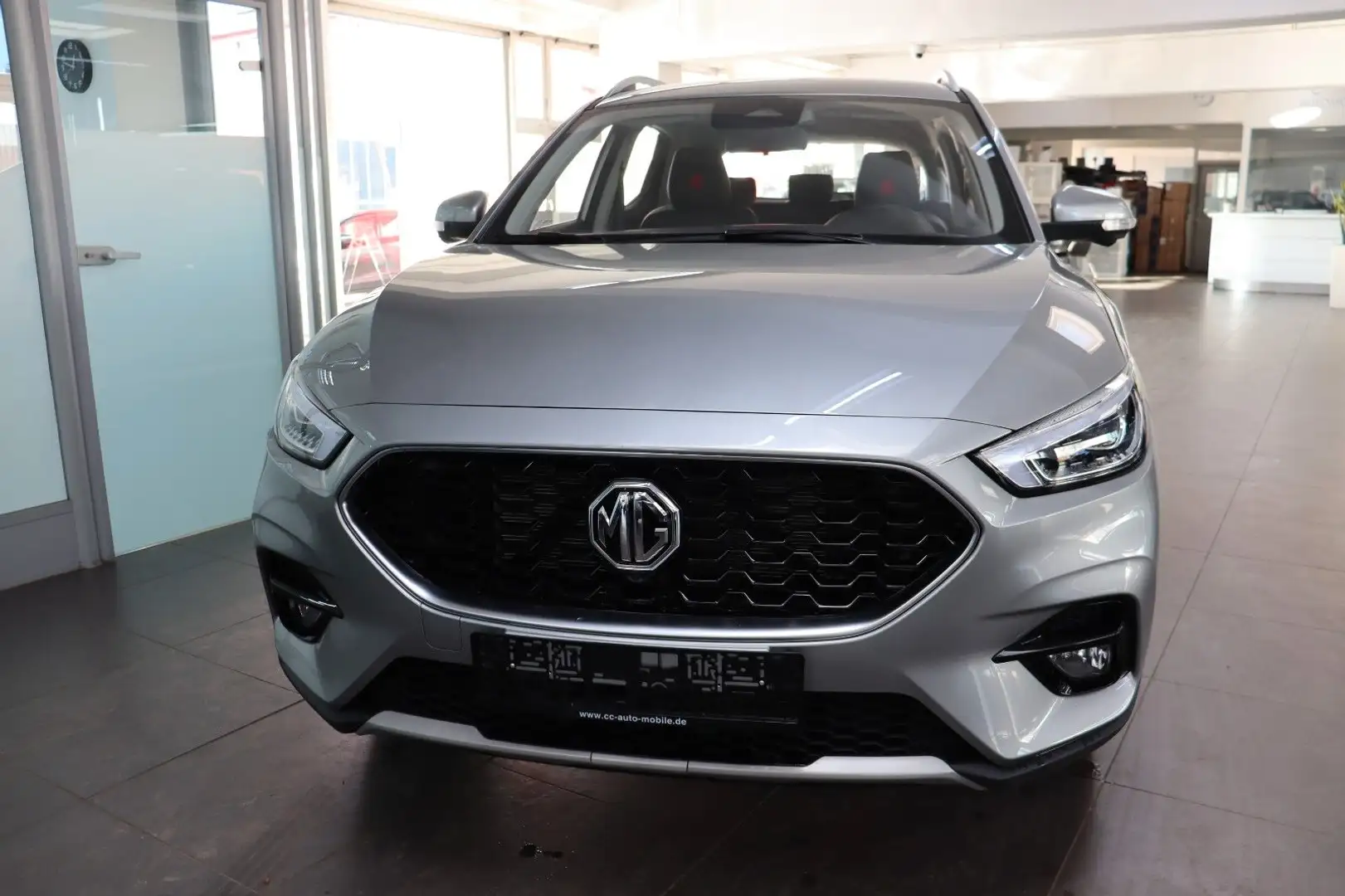 MG ZS 1.5 Luxury Leder SHZ Navi 360° SOFORT Silber - 2