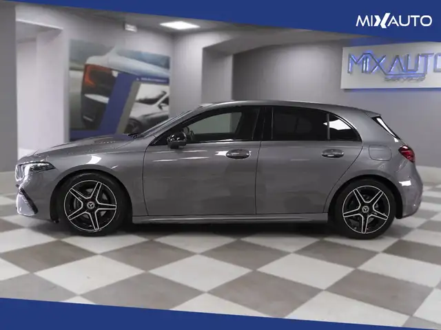 Mercedes-Benz A-Class view 3