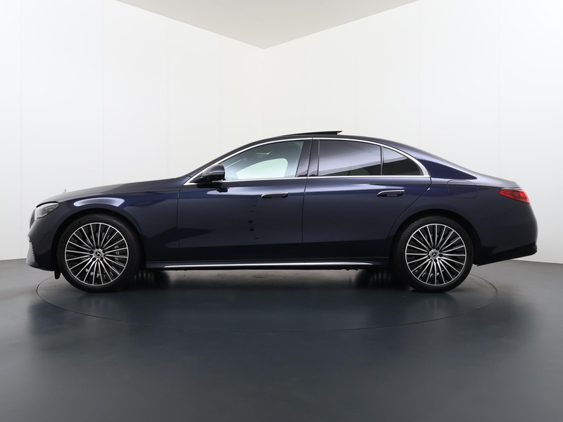 Mercedes-Benz E 400 e 4MATIC Exclusive Line | Luchtvering & Achteras b — photo 3