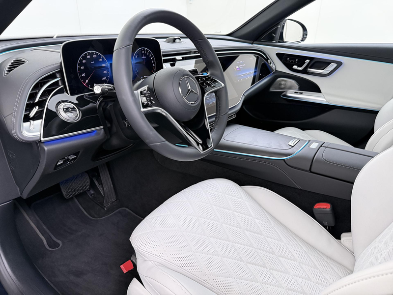 Mercedes-Benz E 400 e 4MATIC Exclusive Line | Luchtvering & Achteras b — photo 2