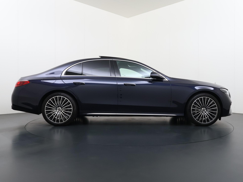 Mercedes-Benz E 400 e 4MATIC Exclusive Line | Luchtvering & Achteras b — photo 11