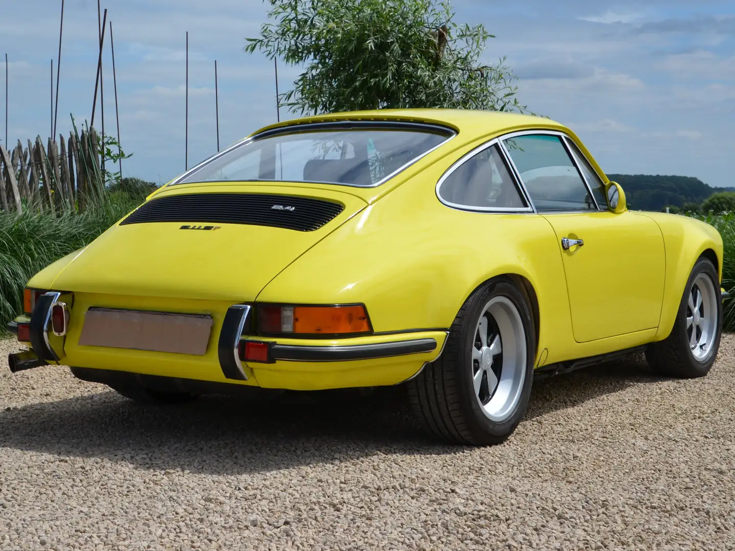 Porsche 911 S Jaune - 2