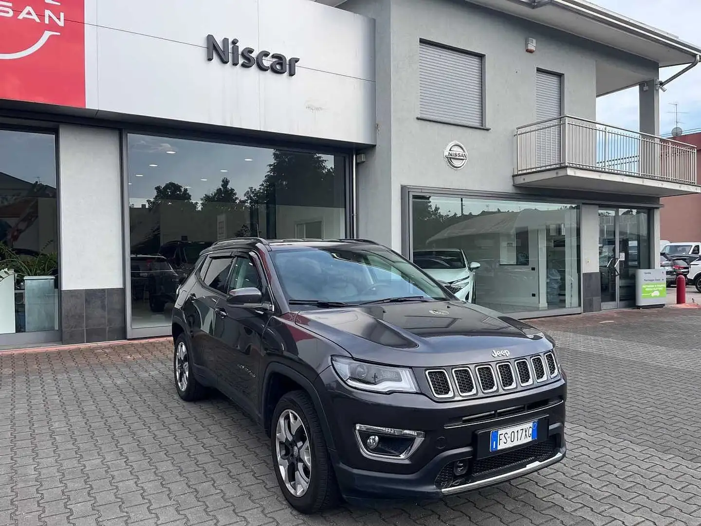 Jeep Compass BENZ/GPL 1.4 MultiAir 170 CV aut. 4WD Limited Gris - 2