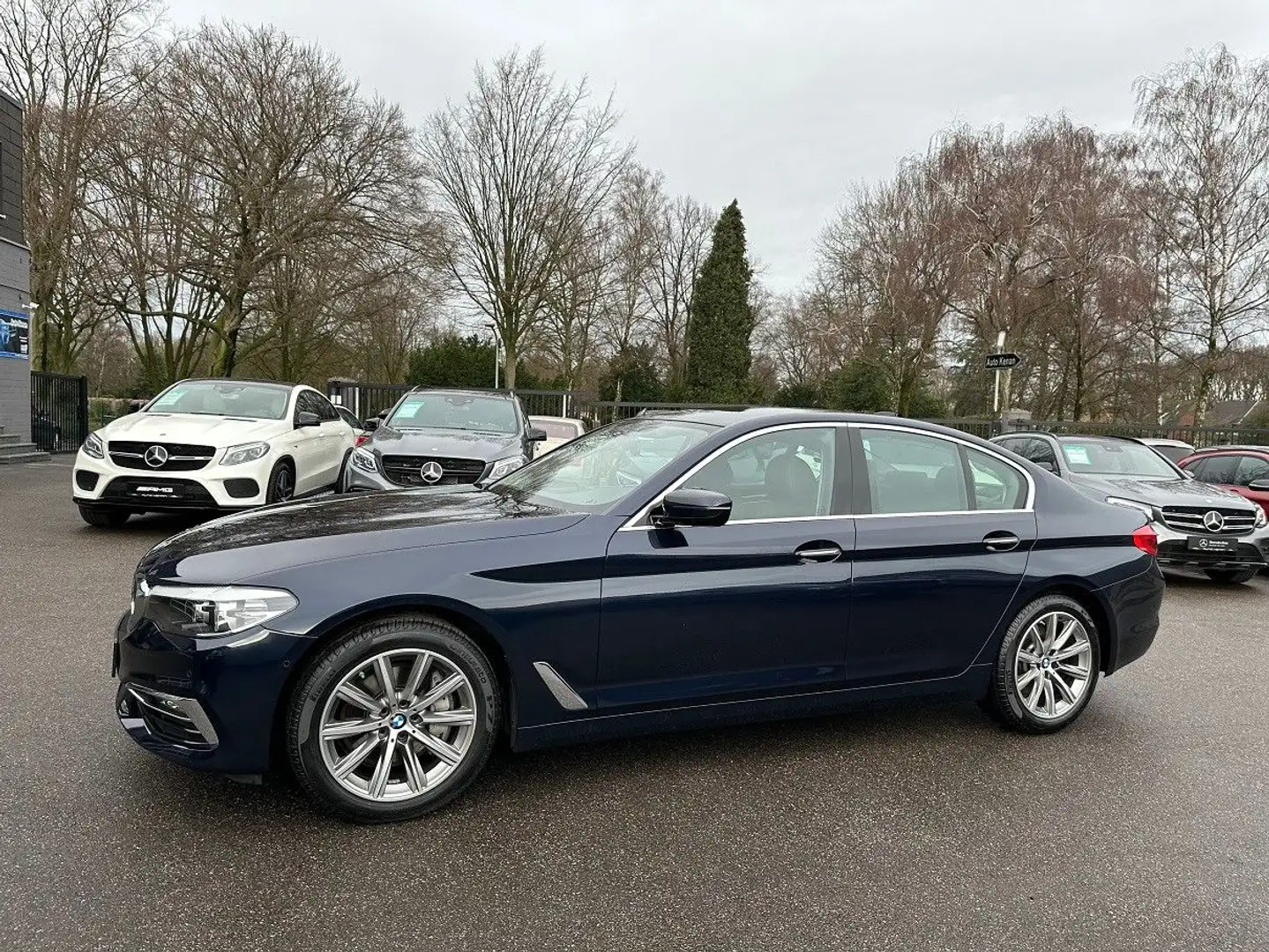 BMW 540 i xDrive Luxury Line Navi Prof./Leder/Kamera Blau - 2