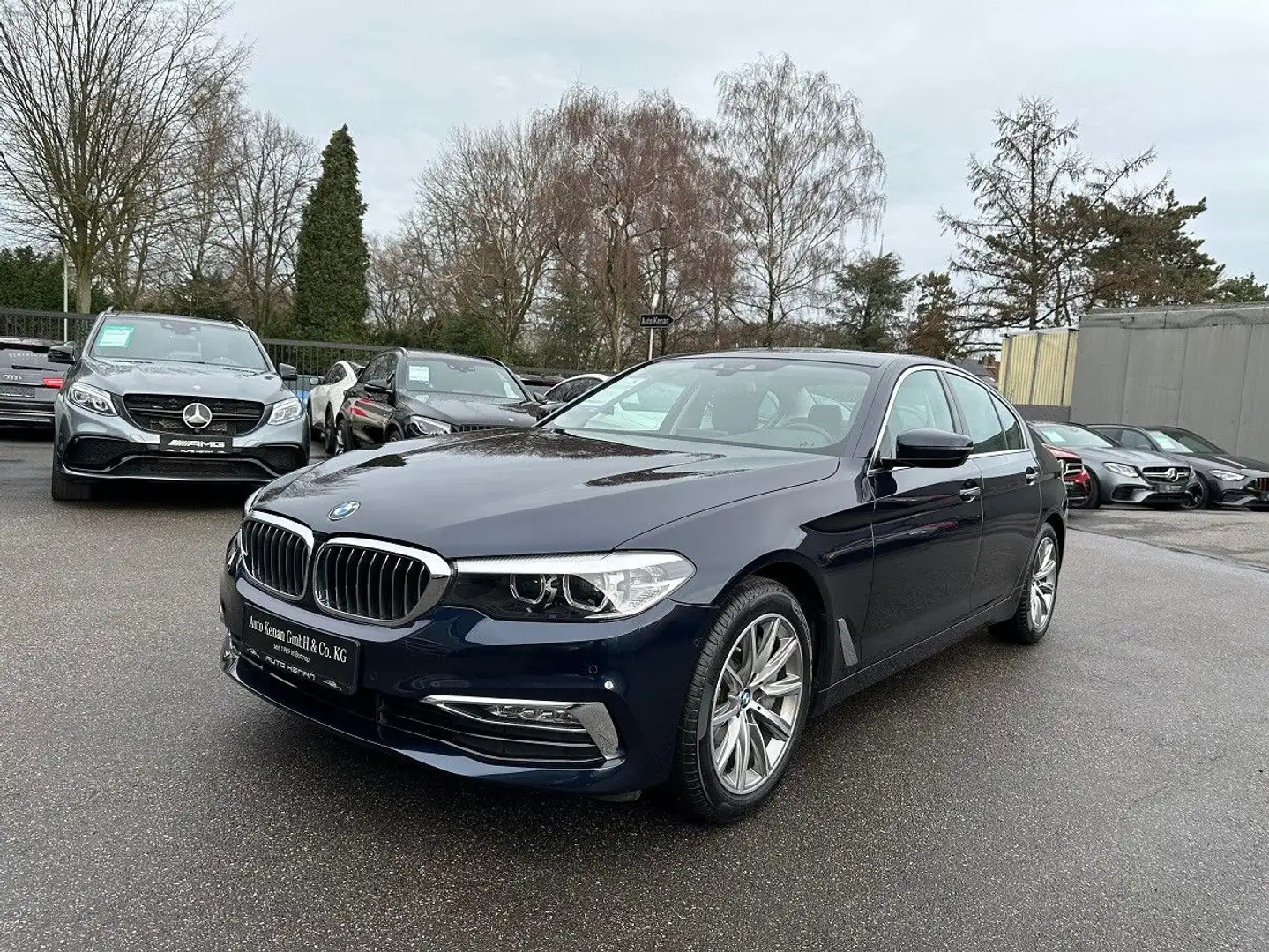 BMW 540 i xDrive Luxury Line Navi Prof./Leder/Kamera Blau - 1