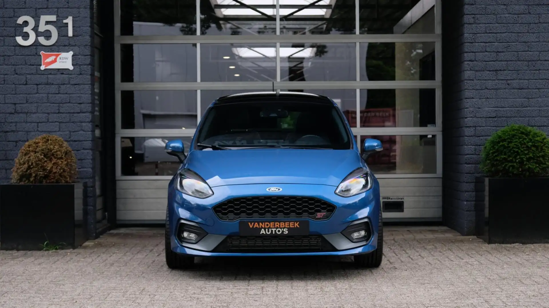 Ford Fiesta 1.5 EcoBoost ST-3 Performance Pano LED Sparco Blauw - 2