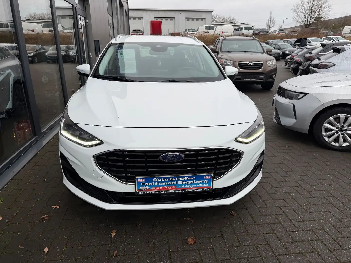 Ford Focus Turnier 1.5TDCI AUTOMATIK Titanium Style Blanc - 2