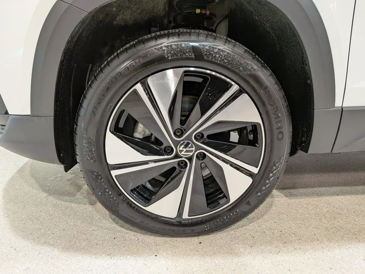 Volkswagen Taos снимка Volkswagen Taos