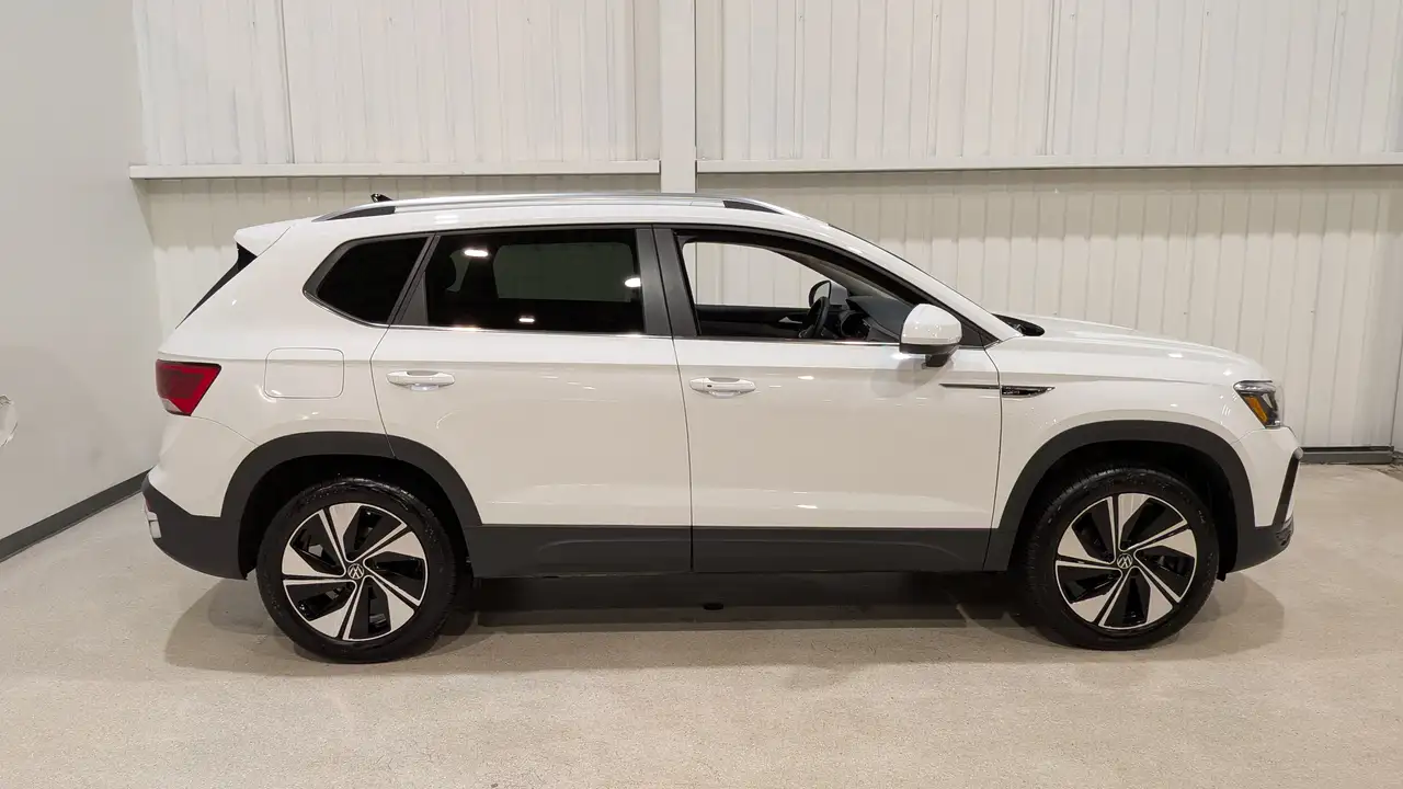 Volkswagen Taos снимка Volkswagen Taos