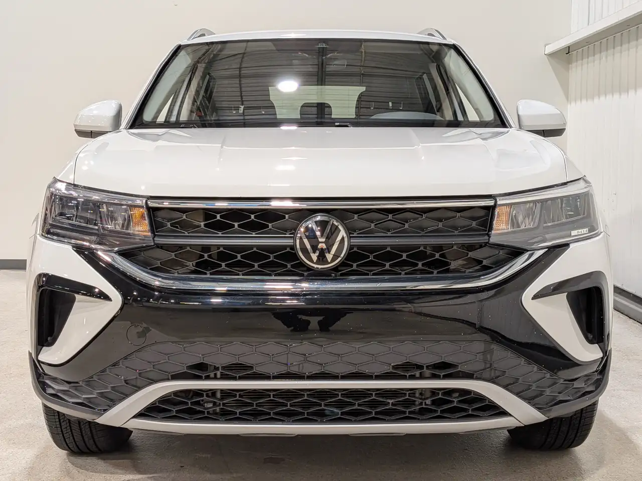 Volkswagen Taos снимка Volkswagen Taos