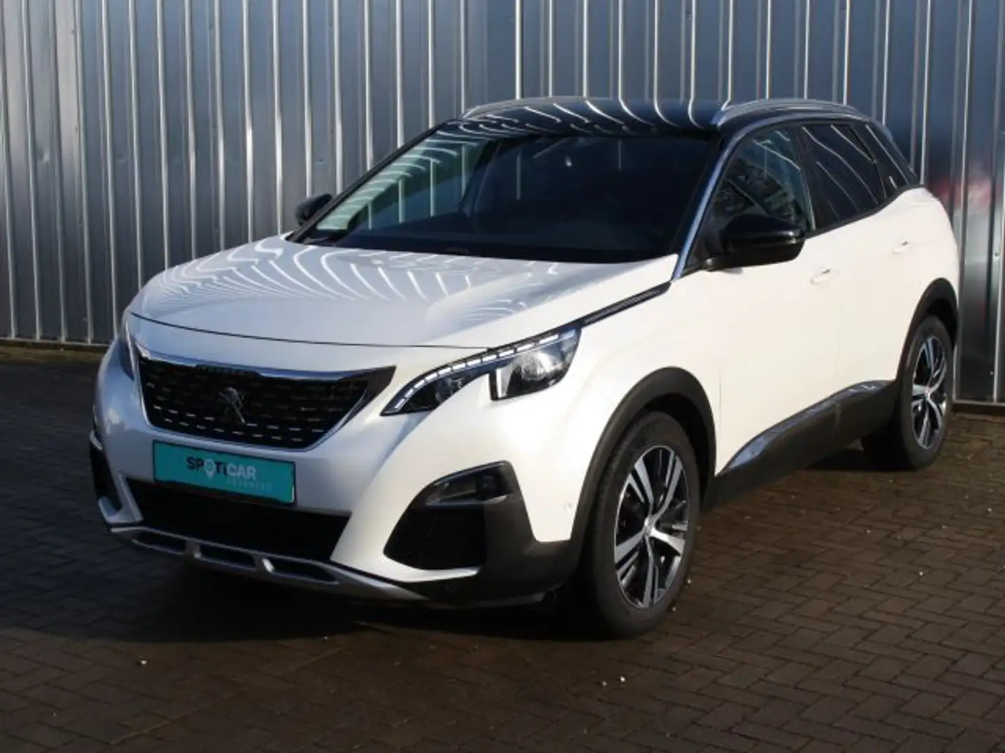Peugeot 3008 PureTech 130 Stop & Start GPF Allure Weiß - 1