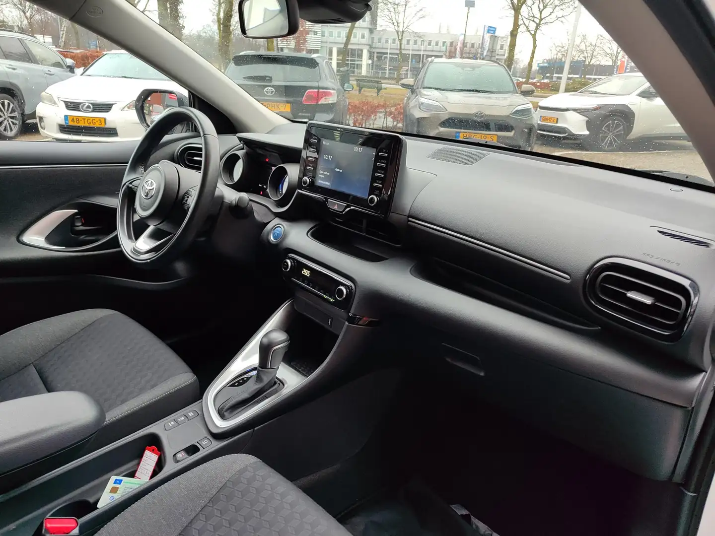 Toyota Yaris 1.5 Hybrid DYNAMIC PARK-SENSOREN KEYLESS LED APPLE Weiß - 2