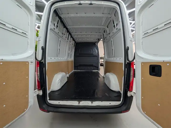 Mercedes-Benz Sprinter 2020, foto 30